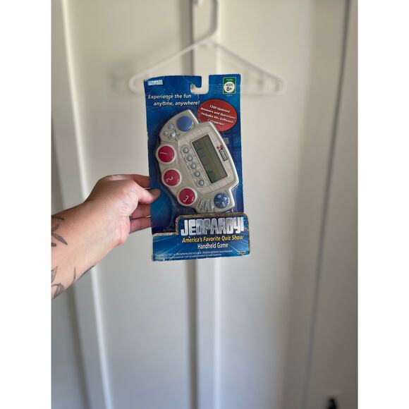 NWT Vintage Jeopardy handheld game - Picture 1 of 1